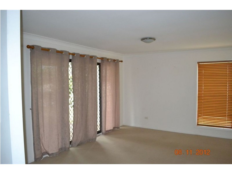 71 Allied Drive, Arundel QLD 4214