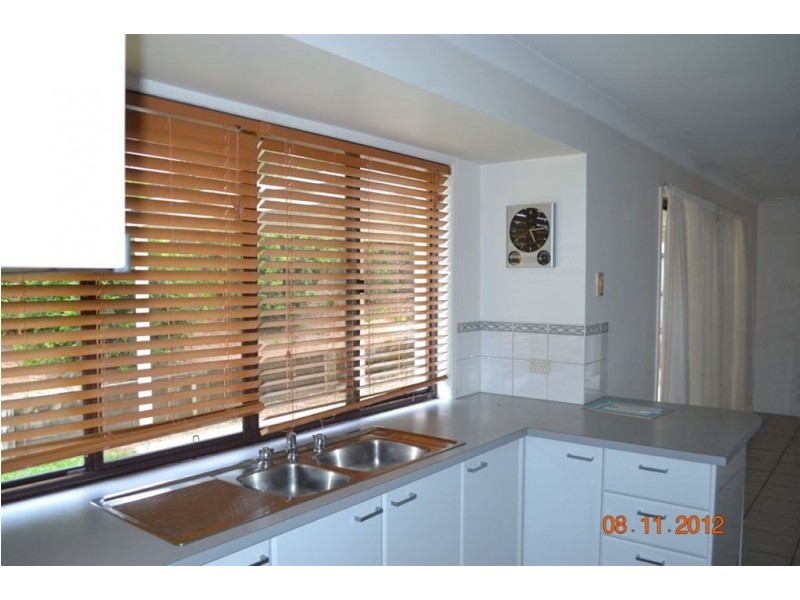 71 Allied Drive, Arundel QLD 4214