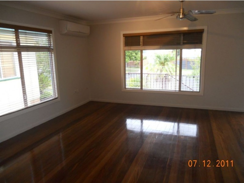 15 Vernon Avenue, Labrador QLD 4215