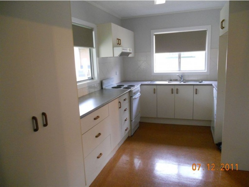 15 Vernon Avenue, Labrador QLD 4215