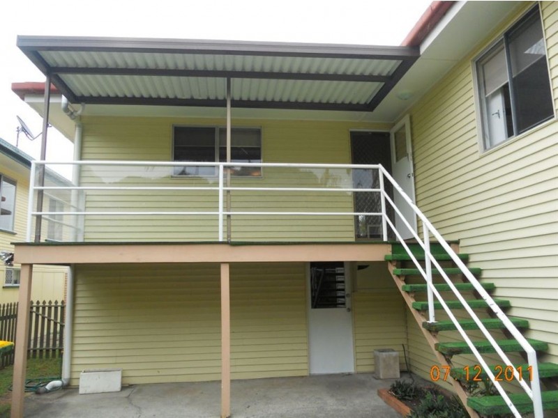 15 Vernon Avenue, Labrador QLD 4215