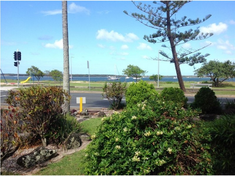 2/540 Marine Parade, Biggera Waters QLD 4216