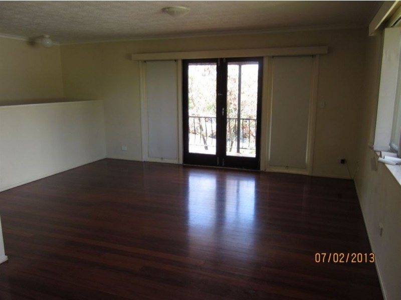 30A Gordon Street, Labrador QLD 4215