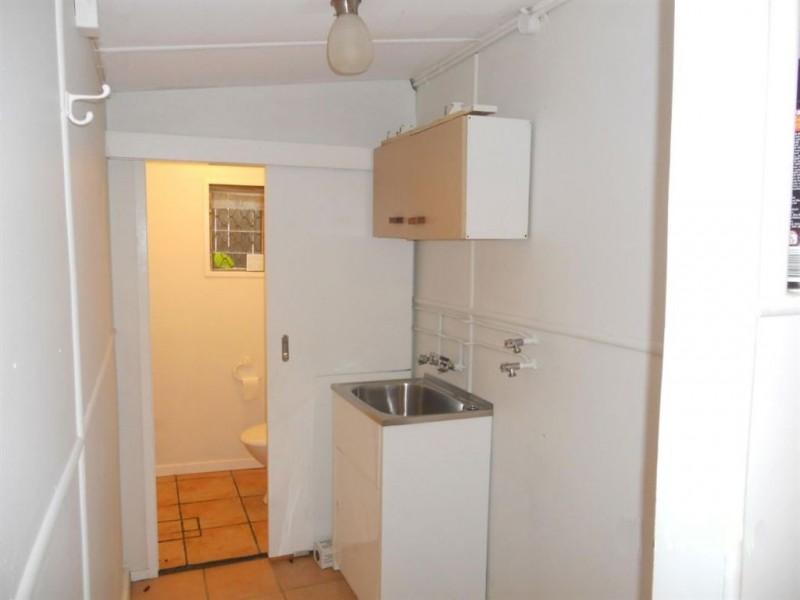 102 Central Street, Labrador QLD 4215