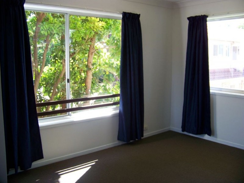 4/171 Muir St, Labrador QLD 4215