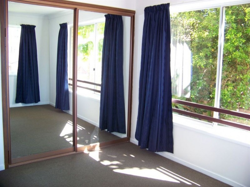 4/171 Muir St, Labrador QLD 4215