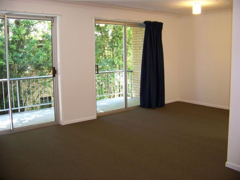 4/171 Muir St, Labrador QLD 4215