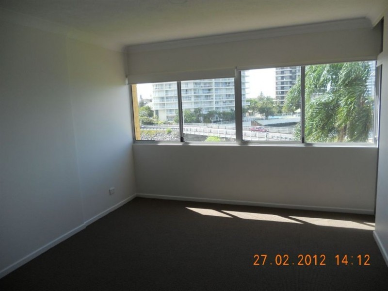 13/554 Marine Parade, Biggera Waters QLD 4216