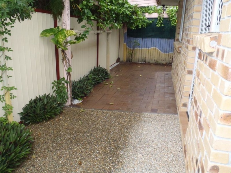 2/12 Sanctuary Court, Coombabah QLD 4216