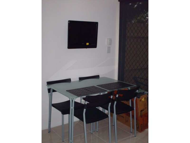 6/125 Frank Street, Labrador QLD 4215