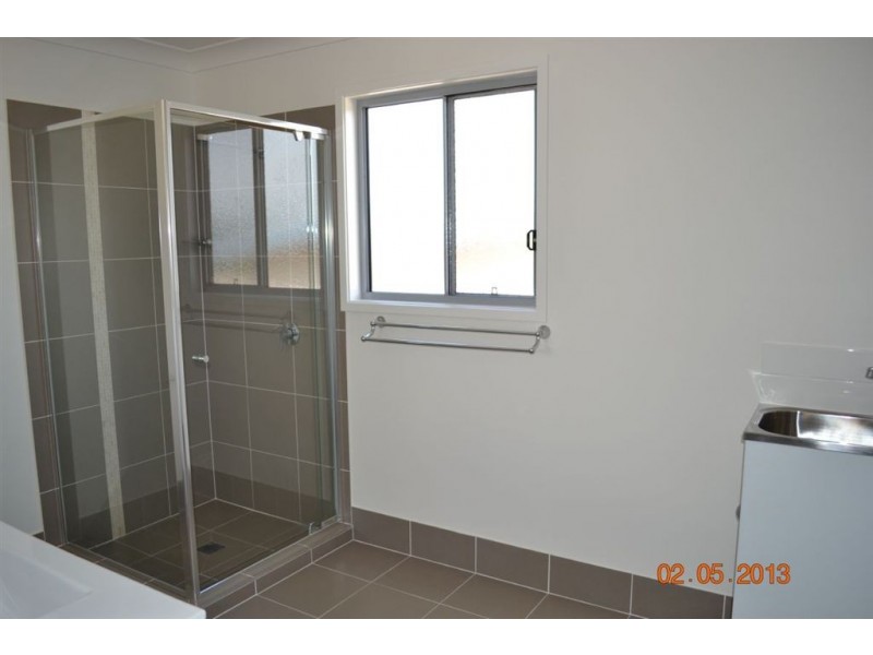 3B Brookside Road, Labrador QLD 4215