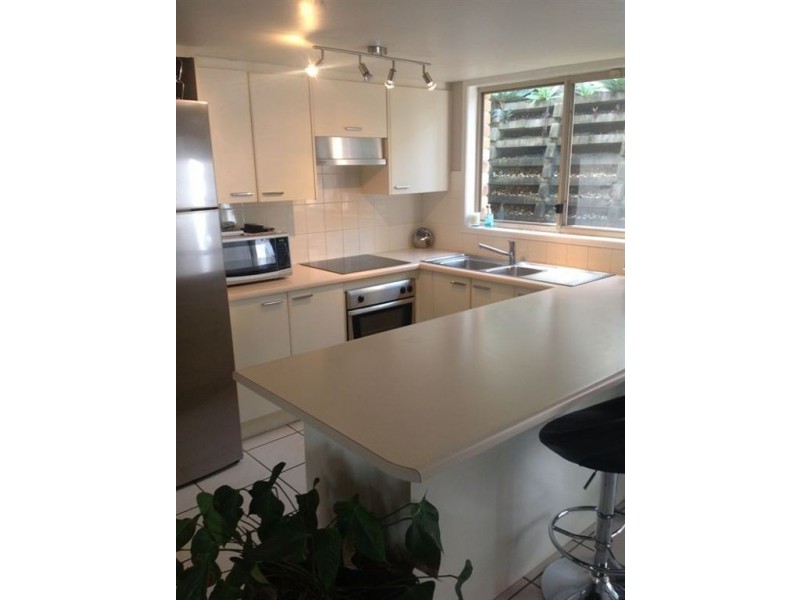 12/1a Alison Road, Carrara QLD 4211