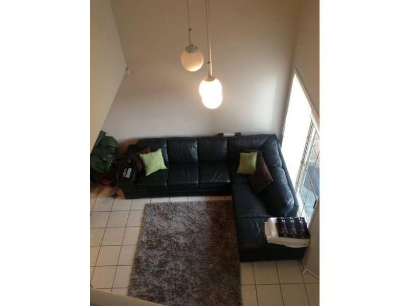 12/1a Alison Road, Carrara QLD 4211