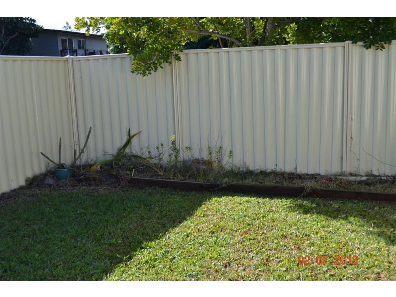 1/128 Kumbari Avenue, Labrador QLD 4215