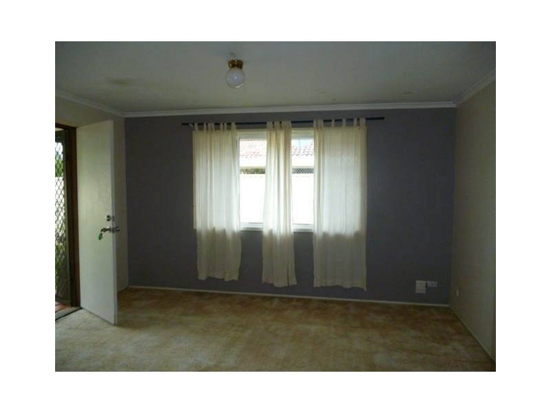 1/128 Kumbari Avenue, Labrador QLD 4215