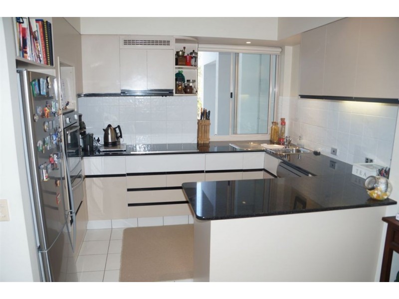 9/76 Chichester Drive, Arundel QLD 4214