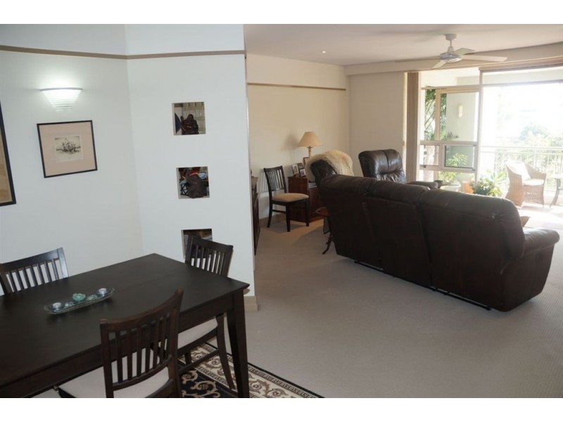 9/76 Chichester Drive, Arundel QLD 4214