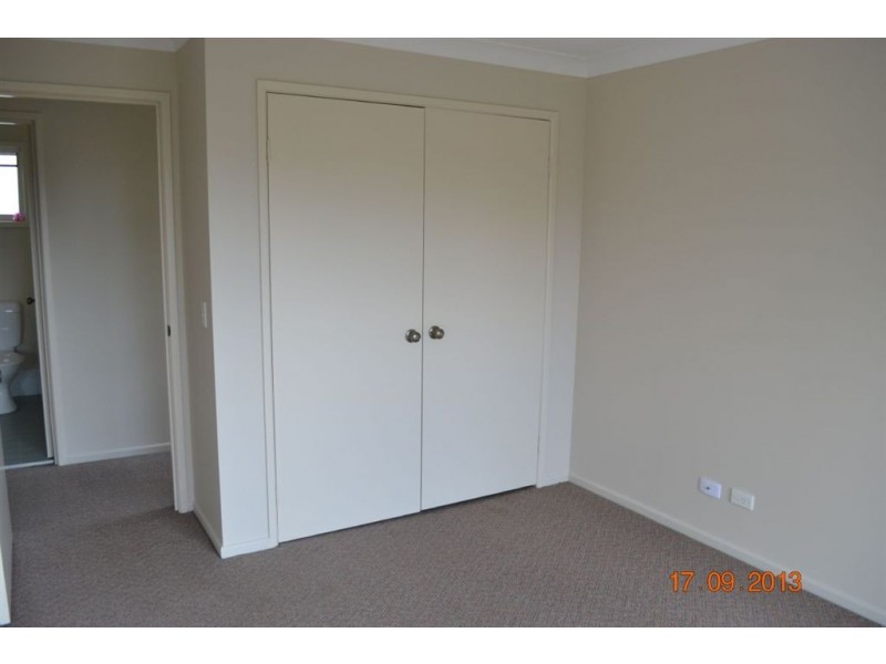 2/7a Government Road, Labrador QLD 4215