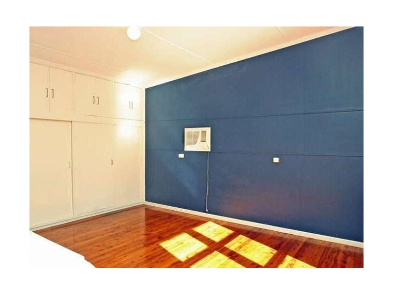 84 Whiting Street, Labrador QLD 4215