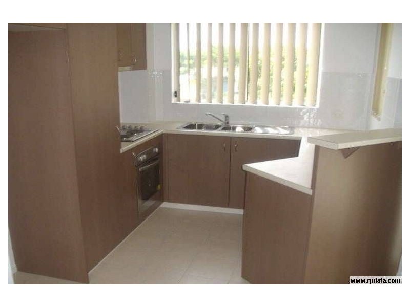 5/131 Muir Street, Labrador QLD 4215