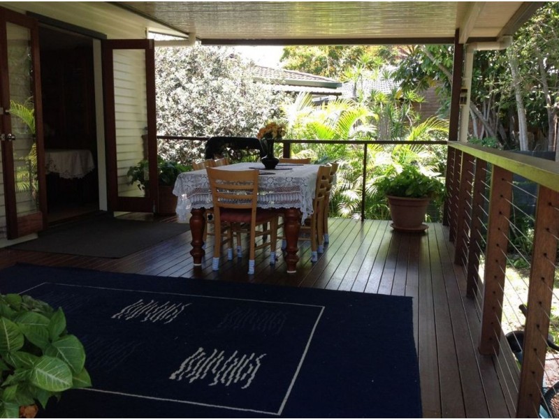 17 Arthur Street, Biggera Waters QLD 4216