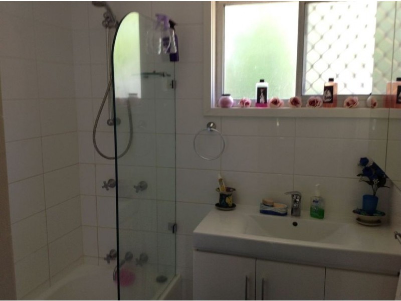 17 Arthur Street, Biggera Waters QLD 4216