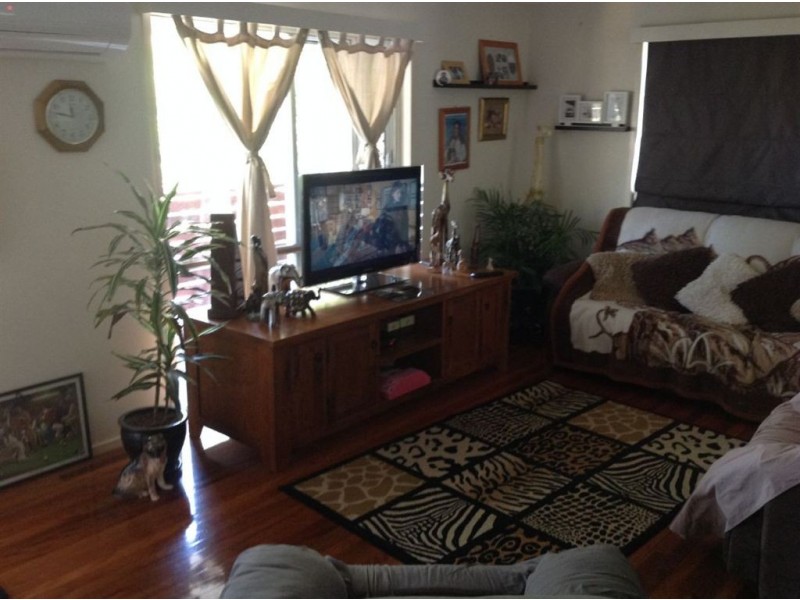 17 Arthur Street, Biggera Waters QLD 4216