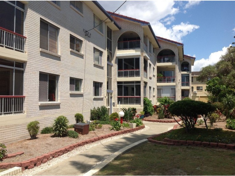 10/282 Marine Parade, Labrador QLD 4215