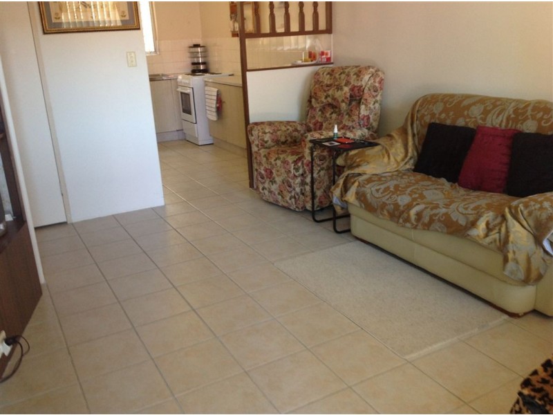 3/33 Middle Street, Labrador QLD 4215