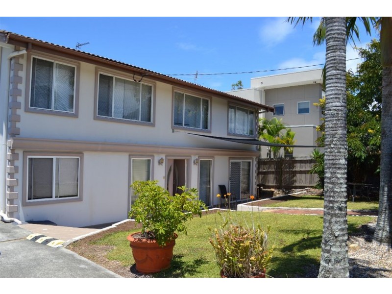 48 Government Road, Labrador QLD 4215