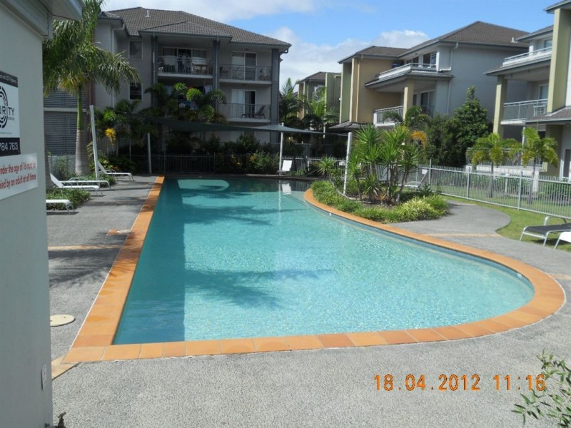 8/33 Clark Street, Biggera Waters QLD 4216