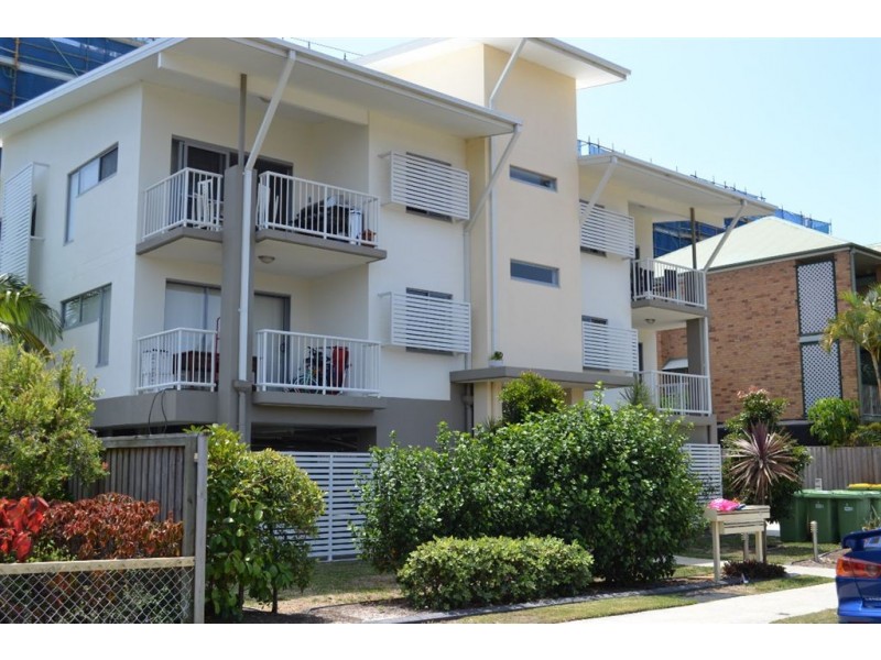 1/7 Phillip Street, Labrador QLD 4215