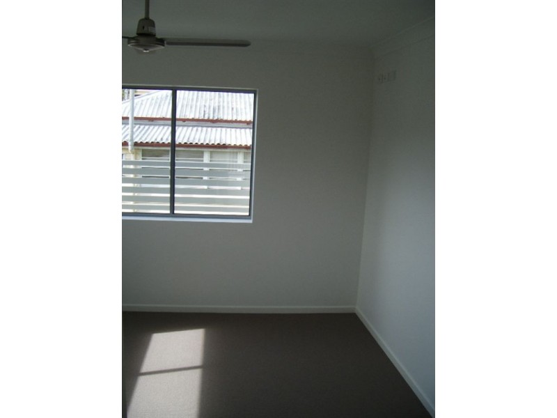 1/7 Phillip Street, Labrador QLD 4215