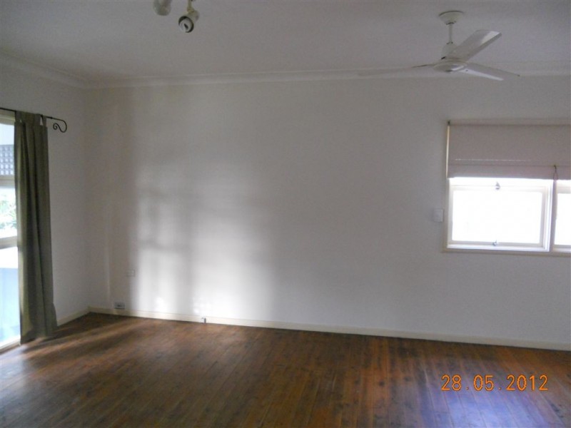 26 Heydon Avenue, Labrador QLD 4215