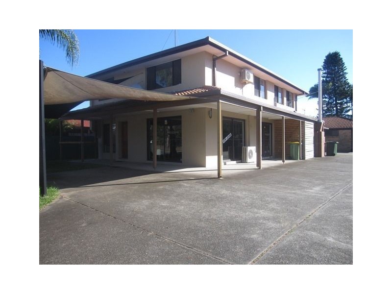 1/173 Musgrave Avenue, Labrador QLD 4215