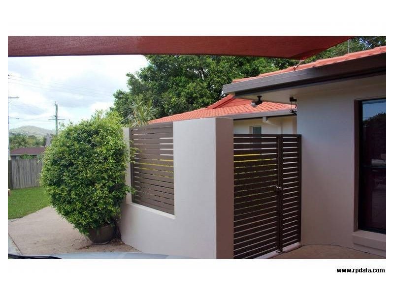 2 Oak Street, Nerang QLD 4211