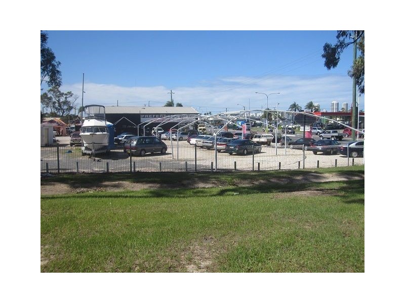 170 Brisbane Road, Arundel QLD 4214