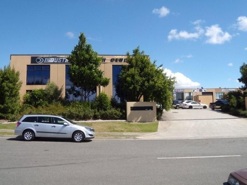 5/8 Centre View Drive, Biggera Waters QLD 4216