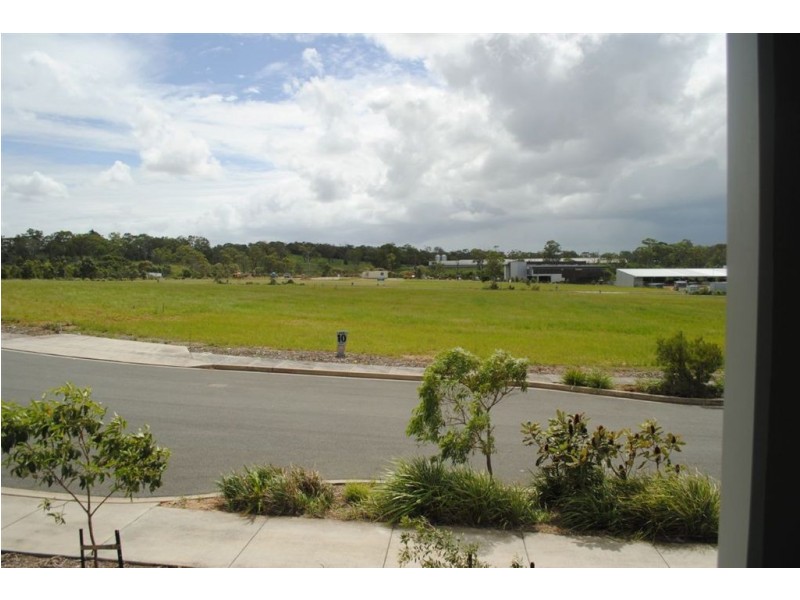 4 Airlie Stereet, Redland Bay QLD 4165