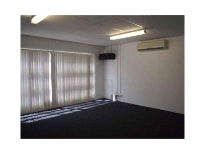 4/8 Gateway Court, Arundel QLD 4214