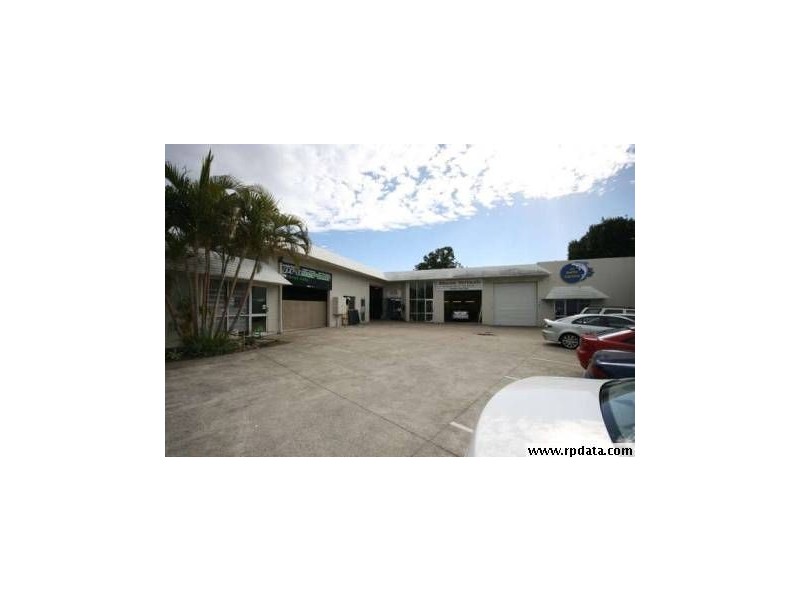 2/7 Olympic Circuit, Southport QLD 4215