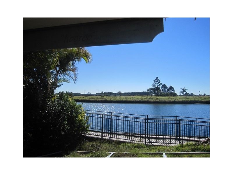 100/2 Sickle Avenue, Hope Island QLD 4212