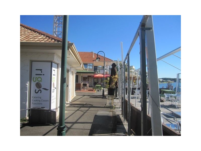 100/2 Sickle Avenue, Hope Island QLD 4212