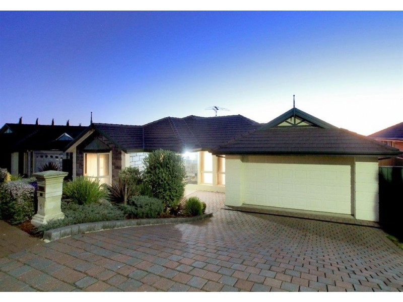 5 Sally Court, Hallett Cove SA 5158