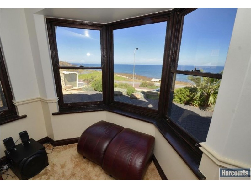 8 Heron Way, Hallett Cove SA 5158