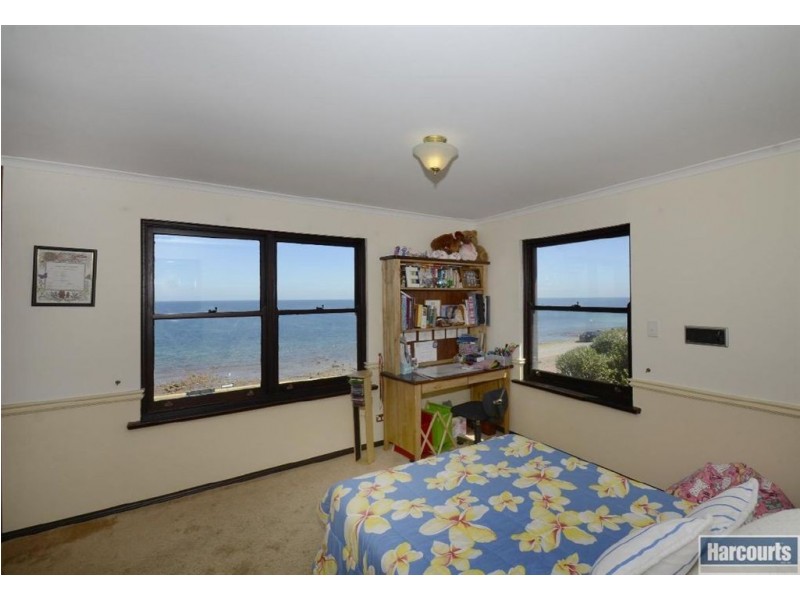 8 Heron Way, Hallett Cove SA 5158