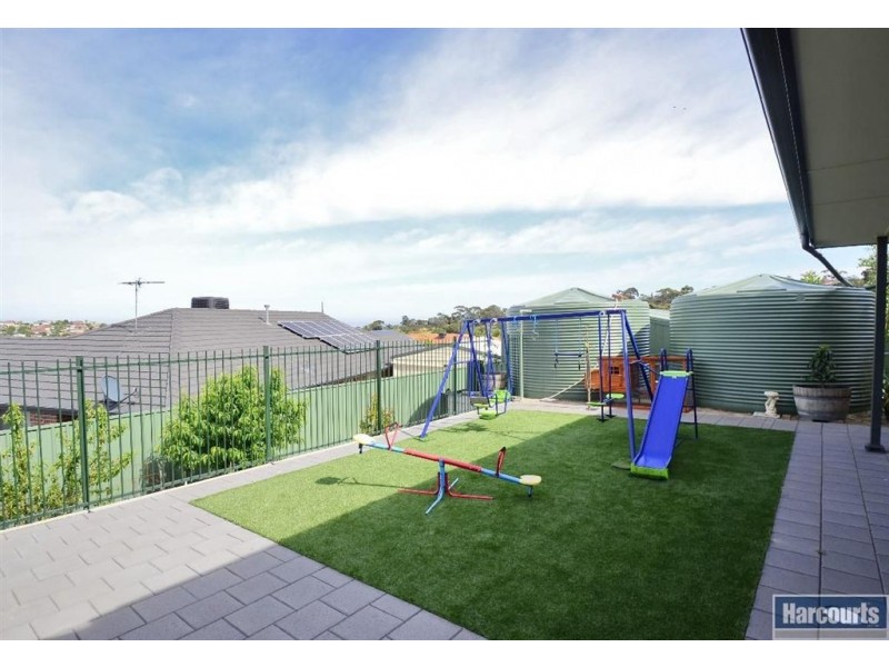 3 Thomas Way, Hallett Cove SA 5158