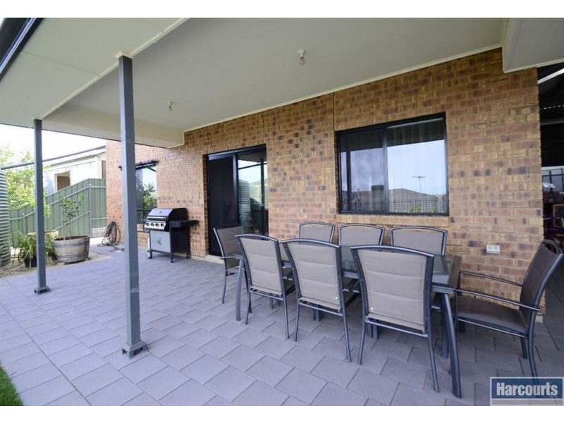 3 Thomas Way, Hallett Cove SA 5158