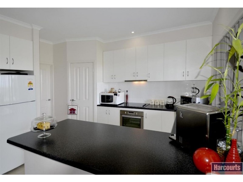 3 Thomas Way, Hallett Cove SA 5158