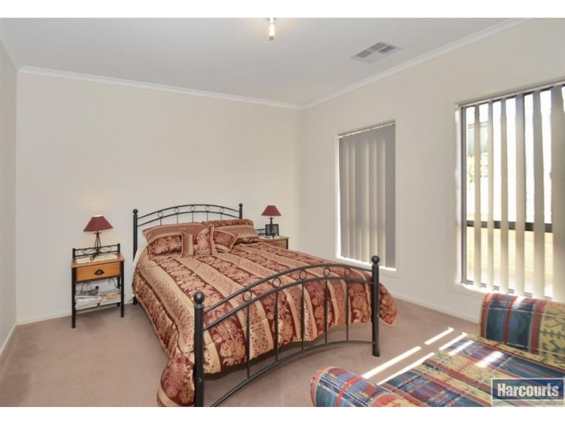 3 Thomas Way, Hallett Cove SA 5158